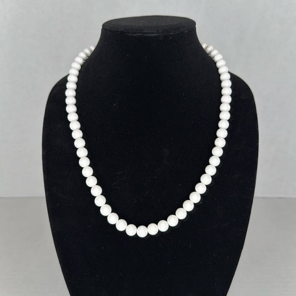 Vintage White Plastic Bead 24 Inch Necklace with Spring Ring Clasp lot A25